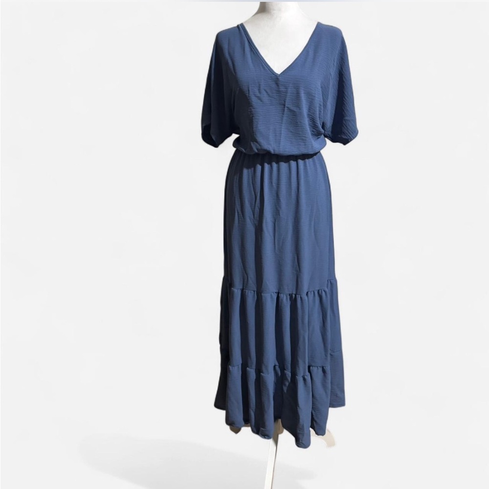 New Lexington Avenue Blue Maxi Dress with Tiered Flowing Silhouette